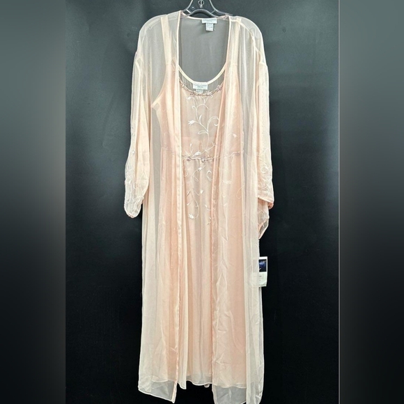 Elegant Flora Nikrooz Pink Embroidered Sheer Lingerie Set